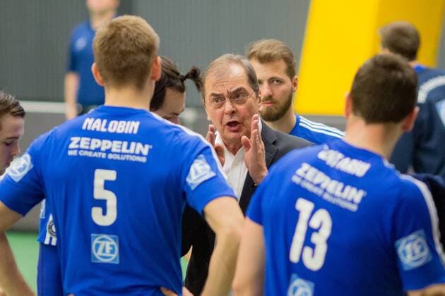 Trainer Stelian MOCULESCU (FN). Volleyball, VfB Friedrichshafen (FN) - TSV Herrsching (HER), Bundesliga, Saison 2015 2016, Playoff Viertelfinale, 1.Spiel, am 26.03.2016 in Friedrichshafen Z F A R E N A Deutschland. x20160326_122x
