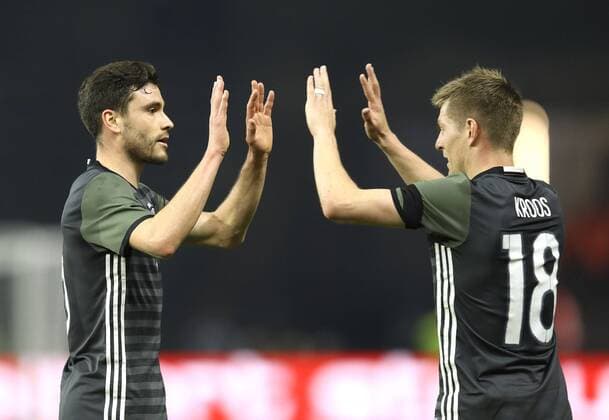 Foto : Torjubel Marco Reus ( Deutschland ) , er trifft zum 1-0 , links Jonas Hector Fussball Länderspiel am Sa. 26.03.2016 Deutschland - England