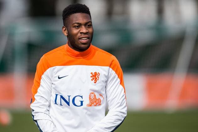 Timothy Fosu-Mensah of The Netherlands U19 Training session Netherlands U19 Topvoetbal 2015 2016 xVIxGerritxvanxKeulenxIVx 5223705