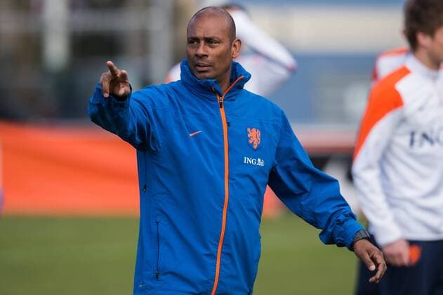 coach Aron Winter of The Netherlands U19 Training session Netherlands U19 Topvoetbal 2015 2016 xVIxGerritxvanxKeulenxIVx 5223706