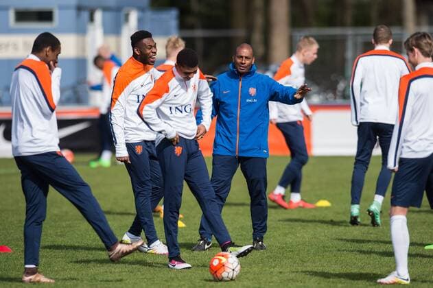 (M) coach Aron Winter of The Netherlands U19 Training session Netherlands U19 Topvoetbal 2015 2016 xVIxGerritxvanxKeulenxIVx 5223707