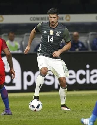Emre Can (GER) . Einzelaktion am Ball . Deutschland -England . Fussball-Länderspiel 2016, Freundschaftsspiel . Berlin, GER, 26.03.2016 ,