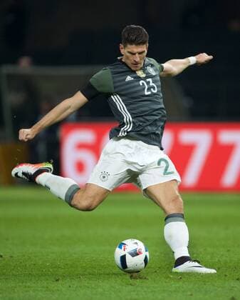 Fußball, Länderspiel, Deutschland - England Fussball DFB Berlin 26.03.2016 Olympiastadion Berlin Laenderspiel Test EURO 2016 Deutschland geg England 2 : 3 Mario GOMEZ 23 GER