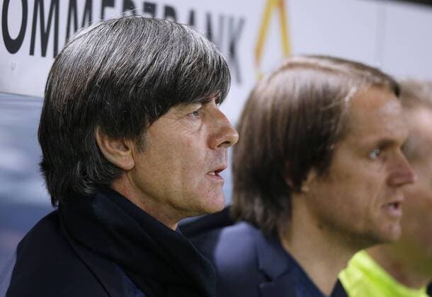 Fußball, Länderspiel, Deutschland - England LOEW Joachim Bundestrainer Team Deutschland DFB Fussball Laenderspiel Deutschland-England 2 : 3 am 26.03.2016 in Berlin 