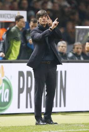 Fußball, Länderspiel, Deutschland - England LOEW Joachim Bundestrainer Team Deutschland DFB Fussball Laenderspiel Deutschland-England 2 : 3 am 26.03.2016 in Berlin 