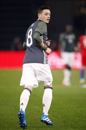 Fußball, Länderspiel, Deutschland - England OEZIL Mesut Team Deutschland DFB Fussball Laenderspiel Deutschland-England 2 : 3 am 26.03.2016 in Berlin 