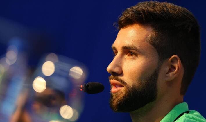 Brazilian national soccer team player Felipe Augusto delivers a presser at Vila Ventura hotel in Viamao, Brazil, 27 March 2016, prior to 29 March s Russia 2018 World Cup qualifying match before Paraguay. EFE Silvio Avila BRAZILIAN NATIONAL SOCCER TEAM PRESSER !ACHTUNG: NUR REDAKTIONELLE NUTZUNG!  VIA006 20160327-635947068004226167