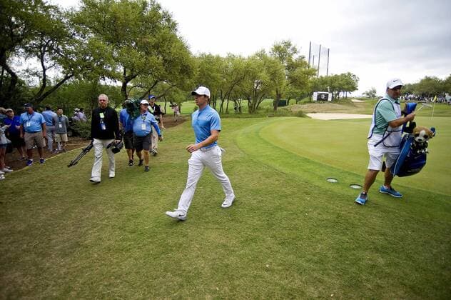 March 27, 2016: Rory Mcllroy in action 18th hole World Golf Championships-Dell Match Play Round 6 at the Austin Country Club. Austin, Texas. PGA Golf Herren 2016: World Golf Championships MAR 27 - ZUMAc04_