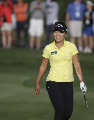 March 27, 2016: Lydia Ko walks up the 18th fairway during the final round of the Kia Classic at Aviara Golf Club in Carlsbad, California. Lydia Ko wins by 19 under for the tournament. LPGA Golf Damen 2016: Kia Classic MAR 27 - ZUMAc04_
