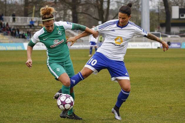 Frankfurt Zweikampf zwischen Daniela Braeuer (Bremen, 19) und Dzsenifer Marozsan (FFC, 10) , Copyright: RRZ Eibner-Pressefoto EP_RRZ