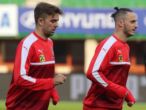 Fußball, Training Nationalteam Österreich SOCCER - AUT vs TUR, test match, preview VIENNA,AUSTRIA,28.MAR.16 - SOCCER - OEFB international match Länderspiel Austria vs Turkey, friendly match, preview, training team AUT. Image shows Lukas Hinterseer and Marko Arnautovic (AUT). Picture shot with a Canon EOS-1D X Mark II sample. GEPAxpictures xChristianxOrt