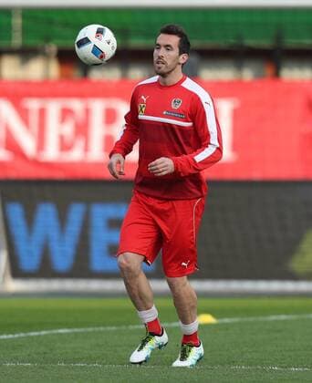 Fußball, Training Nationalteam Österreich SOCCER - AUT vs TUR, test match, preview VIENNA,AUSTRIA,28.MAR.16 - SOCCER - OEFB international match Länderspiel Austria vs Turkey, friendly match, preview, training team AUT. Image shows Christian Fuchs (AUT). Picture shot with a Canon EOS-1D X Mark II sample. GEPAxpictures xChristianxOrt