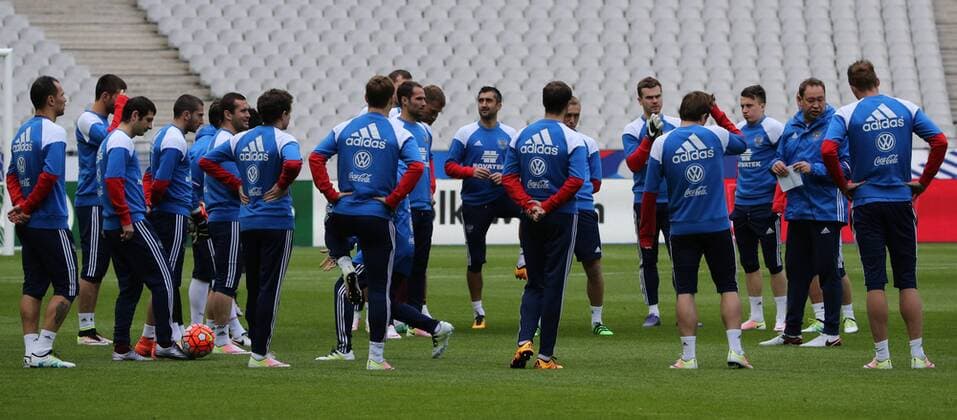 PARIS, FRANCE. MARCH 28, 2016. Players of the Russian national team Nationalteam during a training session at the Stad de France Stadium, ahead of a football friendly against France. Alexander Demianchuk TASS  TS01DC60