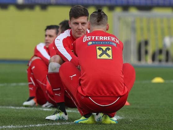 SOCCER - AUT vs TUR, test match, preview VIENNA,AUSTRIA,28.MAR.16 - SOCCER - OEFB international match Länderspiel Austria vs Turkey, friendly match, preview, training team AUT. Image shows Kevin Wimmer and Marko Arnautovic (AUT). Picture shot with a Canon EOS-1D X Mark II sample. GEPAxpictures xChristianxOrt