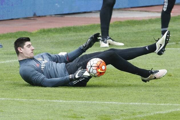 Fußball, Training Nationalteam Belgien in Leiria Thibaut Courtois of Belgium during the training session t FOOTBALL : Belgique - Entrainement et conference de presse - Leiria - 28 03 2016 Photonews Panoramic 