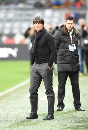 Fussball, Herren, Saison 2015 16, Länderspiel in München, Deutschland - Italien, Trainer Joachim Löw (Deutschland) vor dem Speil, 29.03.2016,