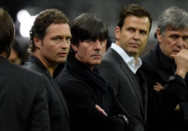 29.03.2016, xjhx, Fussball Testspiel, Deutschland - Italien, emspor v.l. Trainer Joachim JOGI Loew (Deutsche Fussball Nationalmannschaft DFB), Team Manager Oliver Bierhoff (Deutsche Fussball Nationalmannschaft DFB)