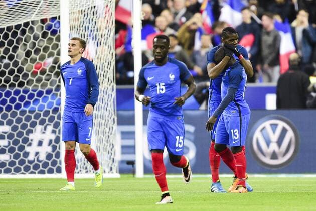 Celebration - des joueurs de l equipe de France apres le but de Ngolo Kante (France) FOOTBALL : FRA vs RUS - Nationalteam - Länderspiel - 29 03 2016 JBAutissier Panoramic 