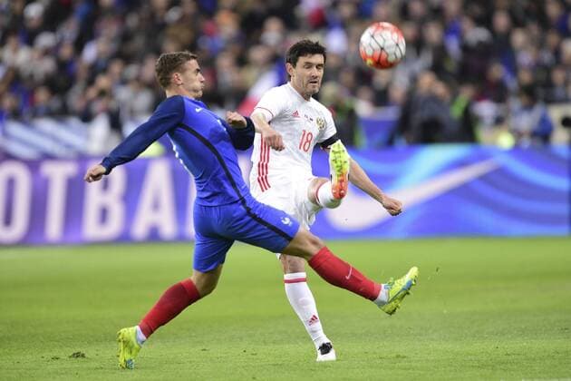 Antoine Griezmann (France) vs Yuri Zhirkov (Russie) FOOTBALL : FRA vs RUS - Nationalteam - Länderspiel - 29 03 2016 JBAutissier Panoramic 