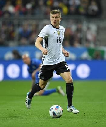 FUSSBALL INTERNATIONAL TESTSPIEL IN DER ALLIANZ ARENA MUENCHEN Deutschland - Italien 29.03.2016 Toni Kroos (Deutschland) 