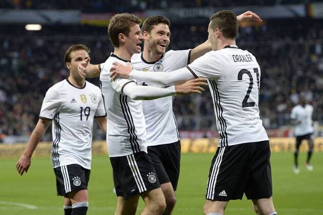 Fußball, Länderspiel, Deutschland - Italien München 29 03 2016 - Länderspiel Nationalmannschaft DFB Fussball Deutschland vs Italien foto DanielexBuffa Image Jubel Jonas Hector 