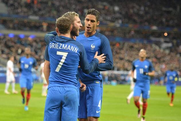 ANDRE PIERRE GIGNAC - RAPHAEL VARANE - Celebration - FOOTBALL : FRA vs RUS - Nationalteam - Länderspiel - 29 03 2016 AnthonyBIBARD FEP Panoramic 
