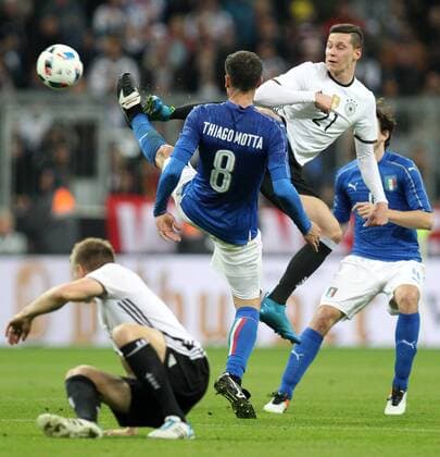Fußball, Länderspiel, Deutschland - Italien Julian Draxler Germany, Thiago Motta Italy Munich 29-03-2016 Allianz Arena Football Calcio Friendly match Germany - Italy Germania - Italia Nationalteam Länderspiel lucaxpagliaricci