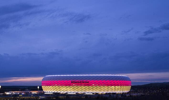 München, 29.03.2016, Allianz Arena Stadion in Deutschland Farben Deutschland - Italien mm