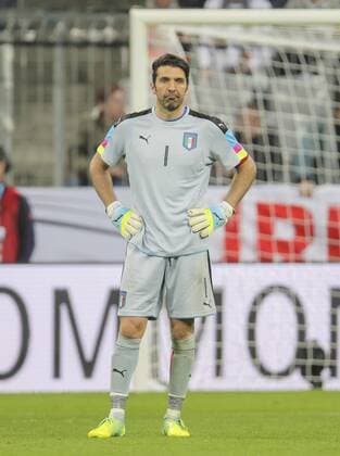 Gianluigi BUFFON, ITA Torwart 1Ganzfigur, Aktion, Portrait, Einzelbild DEUTSCHLAND - ITALIEN (4 -1 ) Freundschaftsspiel, friendly match, Deutsche Fussball Nationalmannschaft, DFB am 29.03.2016 in Muenchen.