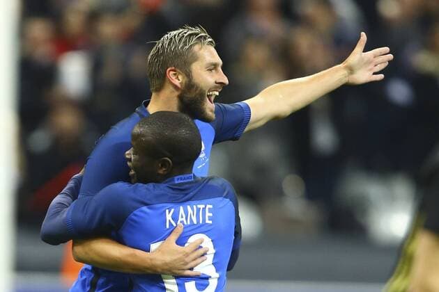 Fußball, Länderspiel, Frankreich - Russland Andre Pierre Gignac (France), N Golo Ngolo Kante (France) - Fussball, Länderspiel Nationalteam, Frankreich vs. Russland - 29 03 2016 GwendolineLeGoff Panoramic 