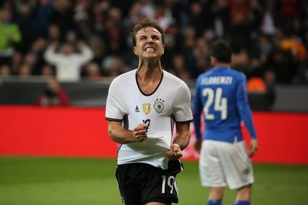 Torjubel Mario Götze (D) beim 2:0 - Deutschland vs. Italien, Allianz Arena München