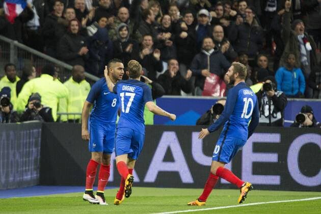 Fußball, Länderspiel, Frankreich - Russland March 29, 2016 - Paris, France - Dimitri PAYET, Lucas Digne and Andre Pierre Gignac during the International Friendly Fussball Länderspiel Nationalteam between France and Russia held at Stade de France stadium in Paris, France, on March 29, 2016. France v Russia - International Friendly  - ZUMAn230
