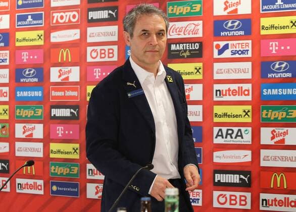 Fußball, Nationalteam Österreich Pressekonferenz mit Marcel Koller SOCCER - AUT vs TUR, review VIENNA,AUSTRIA,30.MAR.16 - SOCCER - OEFB international match Länderspiel Austria vs Turkey, friendly match, press conference PK Pressekonferenz team AUT, review. Image shows head coach Marcel Koller (AUT). GEPAxpictures xChristianxOrt