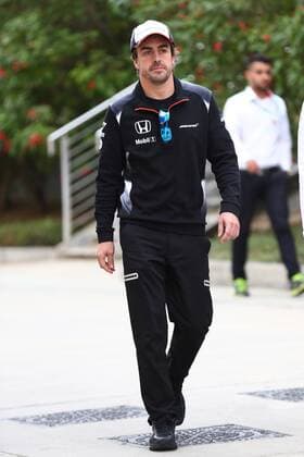 Bahrain Grand Prix, Sakhir 31 March - 03 April 2016 31.03.2016 - Fernando Alonso (ESP) McLaren Honda MP4-31 