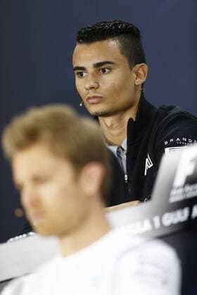 Motorsports: FIA Formula One World Championship WM Weltmeisterschaft 2016, Grand Prix of Bahrain, 94 Pascal Wehrlein (GER, Manor Racing F1 Team), xHOCHxZWEIx