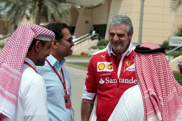 FORMULA 1 - Bahrain GP SAKHIR,BAHRAIN,01.APR.16 - MOTORSPORTS, FORMULA 1 - FIA World Championship WM Weltmeisterschaft Grand Prix of Bahrain, Bahrain International Circuit, free practice. Image shows team principal Maurizio Arrivabene (Ferrari 3rd from left). GEPAxpictures xFritzxMueller