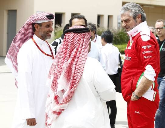 Motorsports: FIA Formula One World Championship WM Weltmeisterschaft 2016, Grand Prix of Bahrain, Maurizio Arrivabene (ITA, Scuderia Ferrari), xHOCHxZWEIx