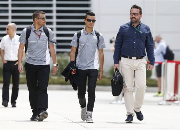 Motorsports: FIA Formula One World Championship WM Weltmeisterschaft 2016, Grand Prix of Bahrain, 94 Pascal Wehrlein (GER, Manor Racing F1 Team), xHOCHxZWEIx