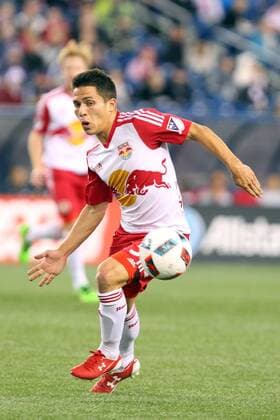 April 1, 2016; Foxborough, MA, USA; New York Red Bulls defender Connor Lade (5) in action during the first half of an MLS Fussball Herren USA game between the New England Revolution and New York Red Bulls at Gillette Stadium. New England won 1-0. MLS 2016: Red Bulls vs Revolution APR 01 - ZUMAc04_