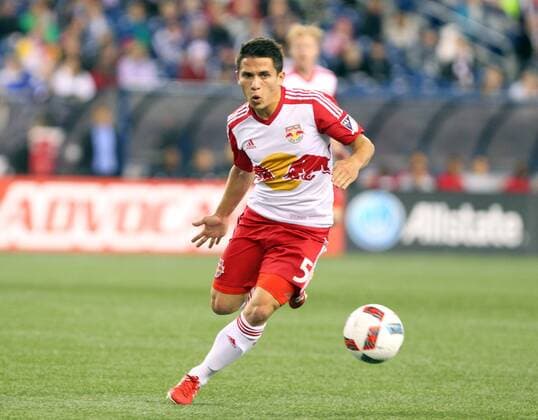 April 1, 2016; Foxborough, MA, USA; New York Red Bulls defender Connor Lade (5) with the ball during the first half of an MLS Fussball Herren USA game between the New England Revolution and New York Red Bulls at Gillette Stadium. MLS 2016: Red Bulls vs Revolution APR 01 - ZUMAc04_