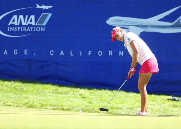 April 01, 2016: Lexi Thompson hits a shot during the second round of the 2016 ANA Inspiration at the Mission Hills Country Club in Rancho Mirage, California. LPGA Golf Damen 2016: ANA Inspiration Championship APR 01 - ZUMAcb8_