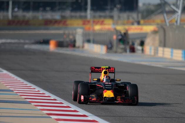 Formel 1, GP Bahrain FORMULA 1 - Bahrain GP SAKHIR,BAHRAIN,02.APR.16 - MOTORSPORTS, FORMULA 1 - FIA World Championship WM Weltmeisterschaft Grand Prix of Bahrain, Bahrain International Circuit, practice and qualifying. Image shows Daniil Kvyat (RUS Red Bull Racing). GEPAxpictures xFritzxMueller