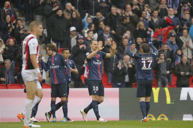 Zlatan Ibrahimovic (psg) inscrit le premier but de la rencontre, joie avec Maxwell Scherrer Cabelino Andrade (psg), FOOTBALL : Paris st Germain vs OGC Nice - Ligue 1 - 02 04 2016 StephaneAllaman Panoramic 