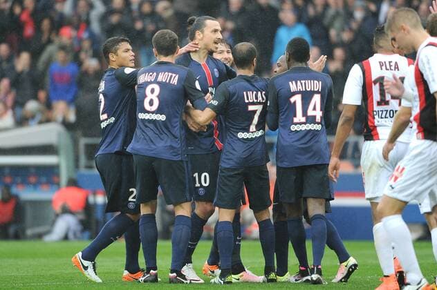 Fußball, Paris St. Germain - OGC Nizza ZLATAN IBRAHIMOVIC (psg) - THIAGO SILVA (psg) - JOIE - COLERE FOOTBALL : Paris SG vs Nice - Ligue 1 - 02 04 2016 FEP Panoramic 