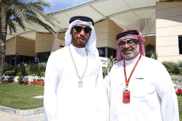 Motorsports: FIA Formula One World Championship WM Weltmeisterschaft 2016, Grand Prix of Bahrain, 44 Lewis Hamilton (GBR, Mercedes AMG Petronas Formula One Team), Crown Prince of Bahrain Prince Salman bin Hamad bin Isa Al Khalifa xHOCHxZWEIx