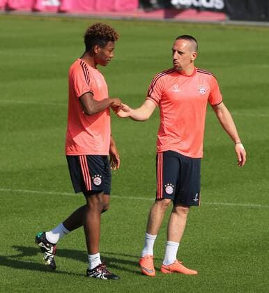 04.04.2016, 1.BL,FC Bayern Training, Säbenerstrasse München, im Bild: David Alaba (FCB) und Franck Ribery (FCB)