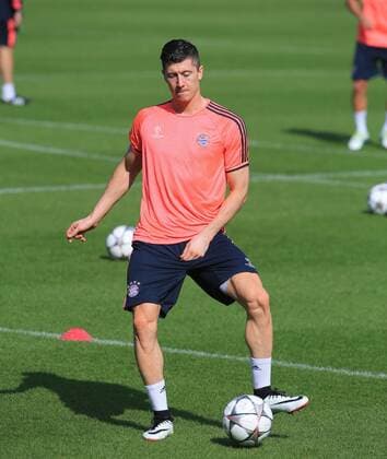 04.04.2016, 1.BL,FC Bayern Training, Säbenerstrasse München, im Bild: Robert Lewandowski (FCB)
