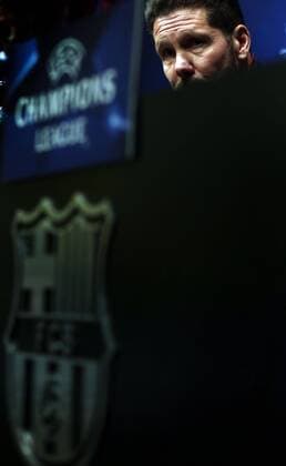 Atletico Madrid s Argentinian coach Diego pablo Simeone during a press conference PK Pressekonferenz held prior to a team s training session at Joan Gamper Sports City in Sat Joan Despi, Catalonia, northeastern Spain, 04 April 2016. Atletico Madrid will face FC Barcelona Barca in a Champions League quarter finals first leg soccer match the upcoming 05 April. EFE Alberto Estevez PRESS CONFERENCE !ACHTUNG: NUR REDAKTIONELLE NUTZUNG!  GRA315 20160404-635953913217027531