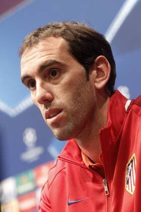 Atletico de Madrid s Diego Godin in press conference PK Pressekonferenz before Champions League training session. April 4,2016.  (2016040482)
