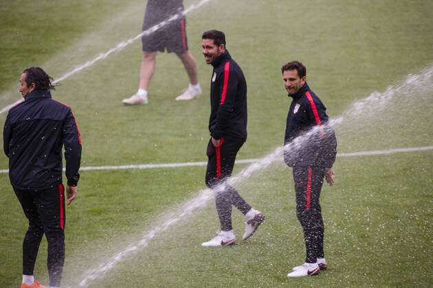 April 4, 2016 - Barcelona, Catalonia, Spain - Diego Pablo Simenone during the last training before the match between FC Barcelona Barca - Atletico de Madrid, for the round 1 4 leg 1st leg of the Champios League, played at Camp Nou Stadium on 4th Apr 2016 in Barcelona, Spain. Atletico de Madrid training session  - ZUMAn230